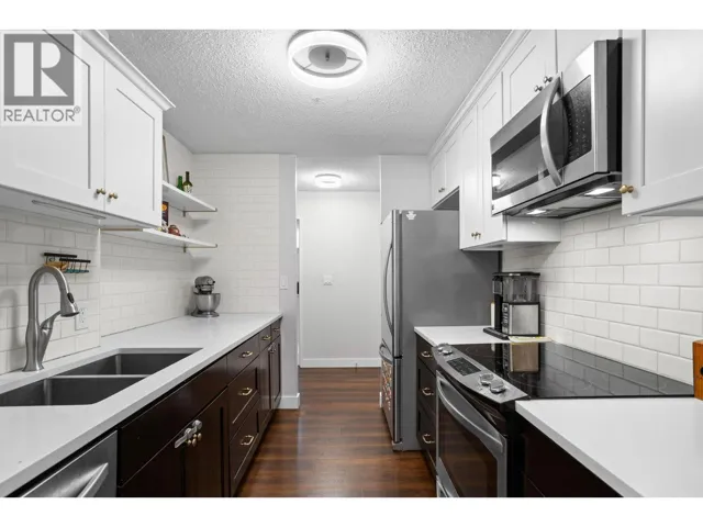 906 2020 BELLWOOD AVENUE, Burnaby, British Columbia V5B4P8
