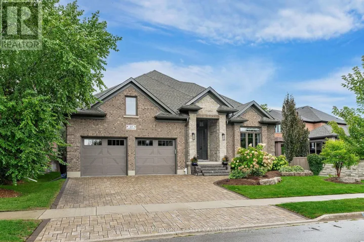 15 LANGTON DRIVE, Kitchener, Ontario N2P2X9