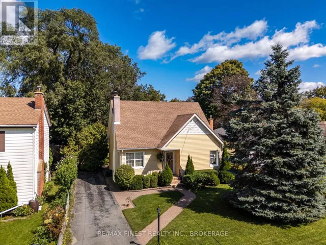 15 ALEXANDER STREET, Kingston (West of Sir John A. Blvd), Ontario K7M3H1