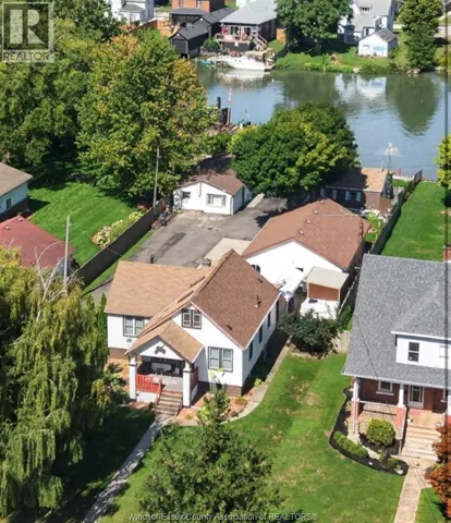 319-323 WALLACE STREET, Wallaceburg, Ontario N8A1M1