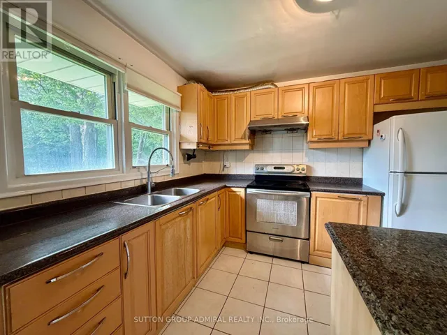 6 HIGHHILL DRIVE, Toronto (Tam O'Shanter-Sullivan), Ontario M1T1N6