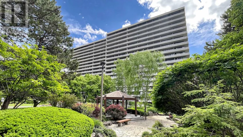 206 - 8111 YONGE STREET, Markham (Royal Orchard), Ontario L3T4V9