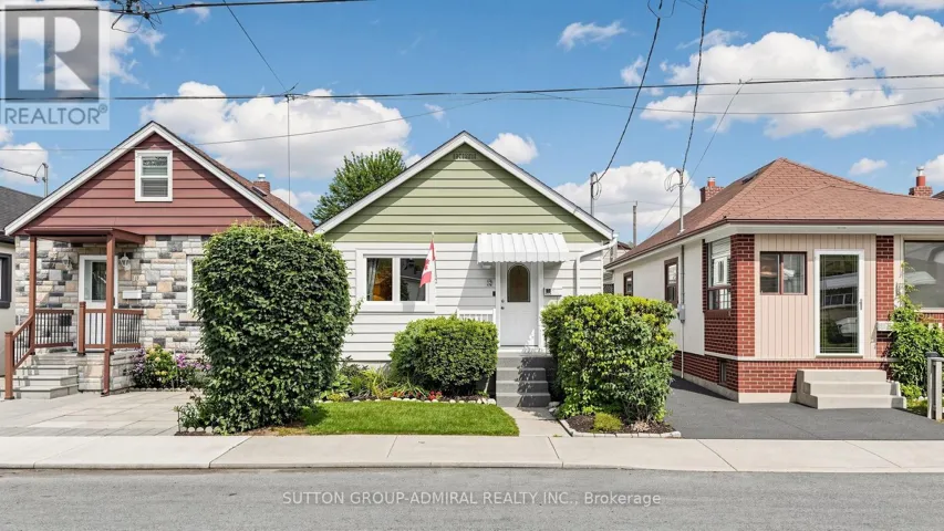 12 LAXIS AVENUE, Toronto (Mount Dennis), Ontario M6M2K5