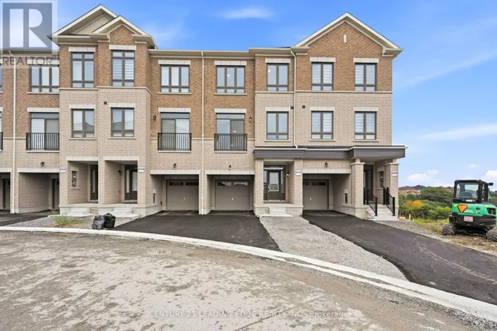 53 UPPER PARADISE WAY, Whitby, Ontario L1P0S2