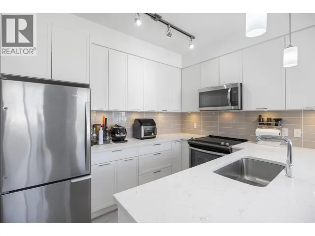 417 828 GAUTHIER AVENUE, Coquitlam, British Columbia V3K0E9