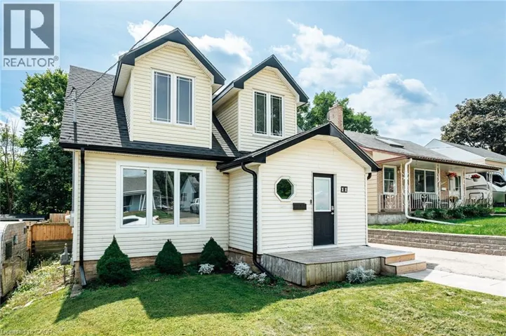 11 SECOND Avenue, Cambridge, Ontario N1S2B7
