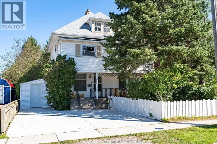 802 ELGIN STREET, Wallaceburg, Ontario N8A3C5