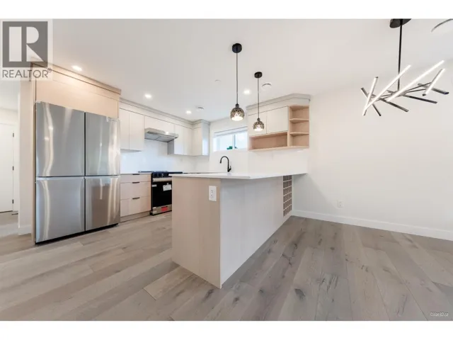 202 5092 SLOCAN STREET, Vancouver, British Columbia V5R2A5