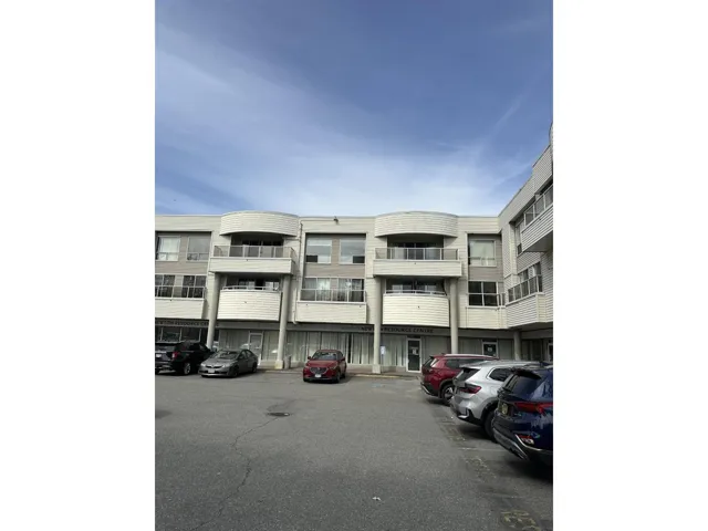 309 13771 72A AVENUE, Surrey, British Columbia V3W9C6