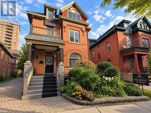 3 - 12 SOMERSET STREET W, Ottawa, Ontario K2P0H4