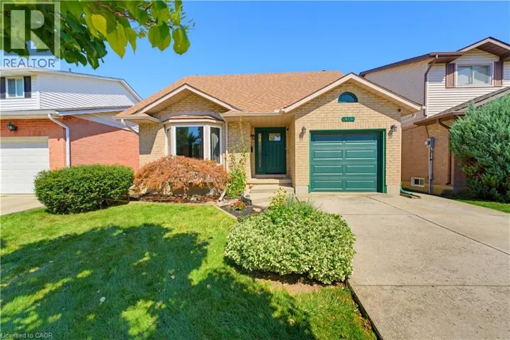 413 ACADIA Drive, Hamilton, Ontario L8W2R4