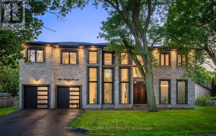 606 STEPHENS CRESCENT, Oakville (WO West), Ontario L6K1Y3