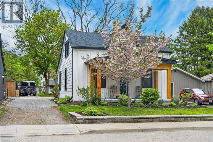 255 MACNAB Street, Dundas, Ontario L9H2K4