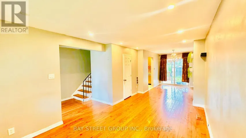 57 MEDWAY CRESCENT, Toronto (Bendale), Ontario M1P3T7