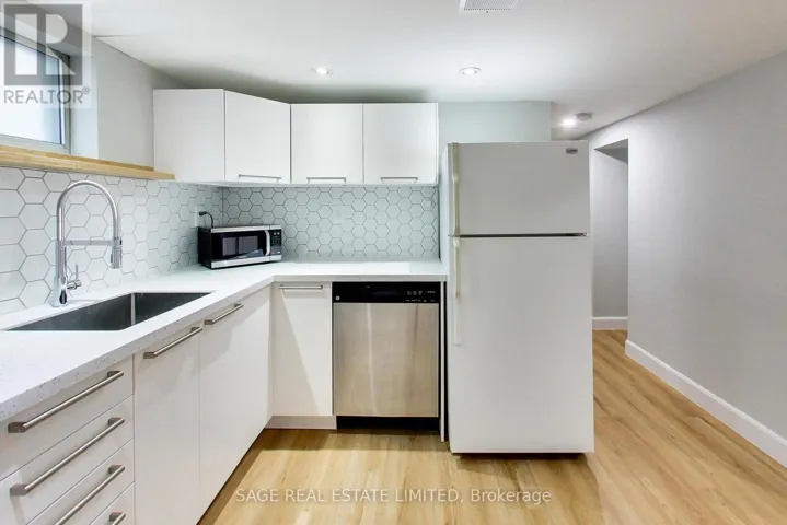 LOWER - 2505 GERRARD STREET E, Toronto (Birchcliffe-Cliffside), Ontario M1N1W7