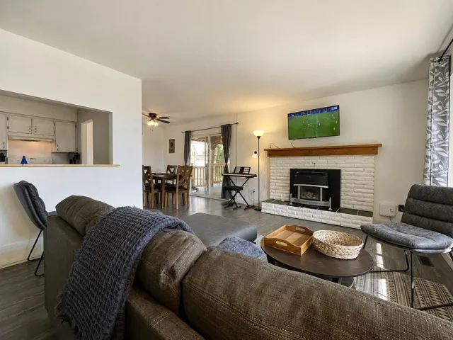 7912 BURDOCK STREET, Mission, British Columbia V2V4Y1