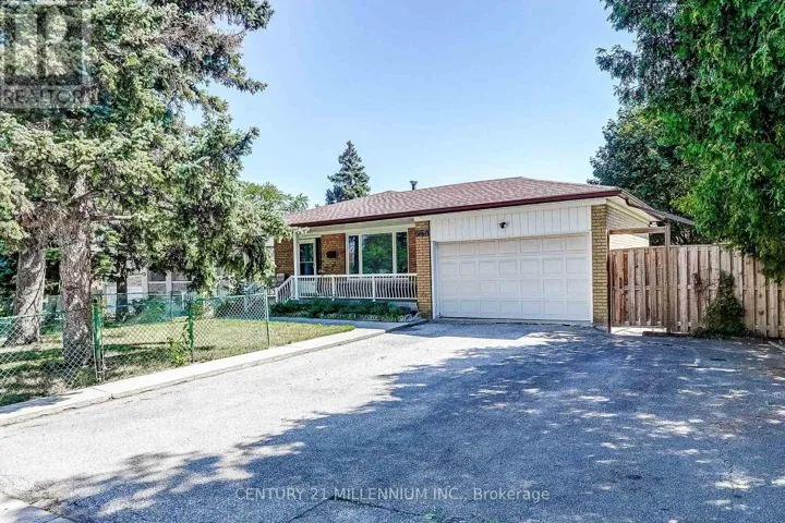 239 DRIFTWOOD AVENUE, Toronto (Black Creek), Ontario M3N2N4
