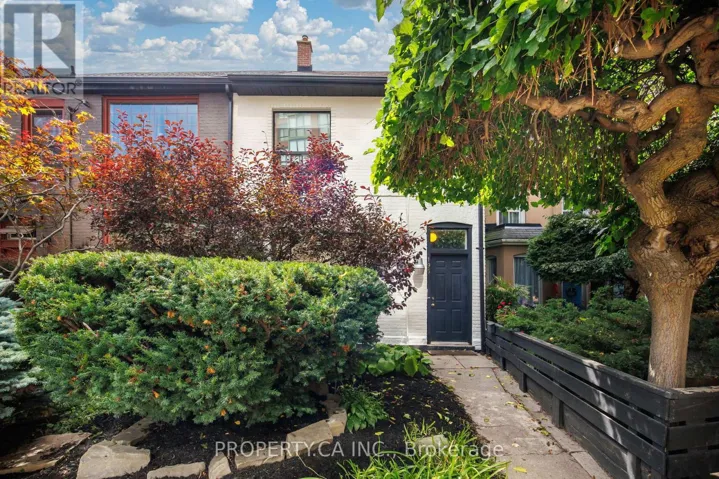 195 NIAGARA STREET, Toronto (Niagara), Ontario M5V1C9