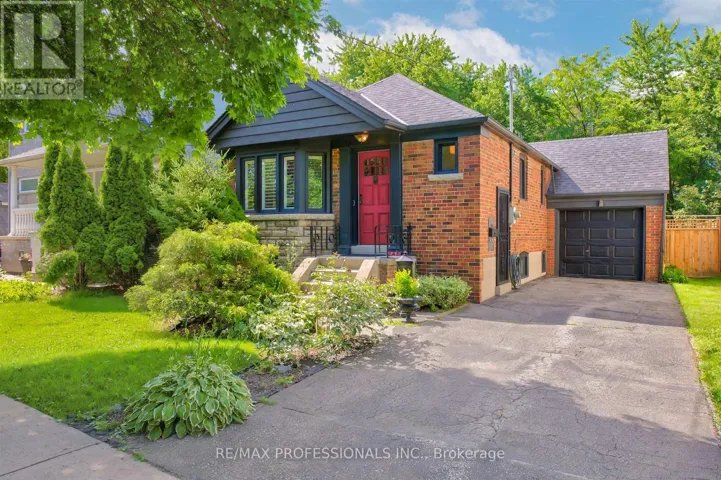 146 GOVERNMENT ROAD, Toronto (Kingsway South), Ontario M8X1W5