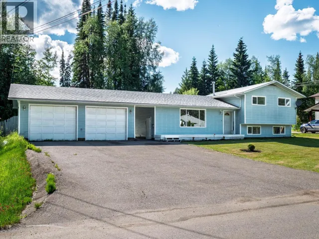7379 PEARL DRIVE, Prince George, British Columbia V2K4K3