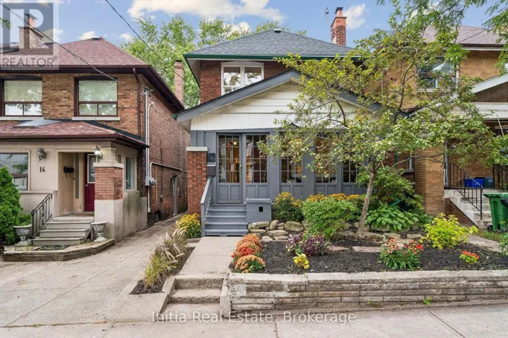 16 GLEBEMOUNT AVENUE, Toronto (Danforth), Ontario M4C3R3