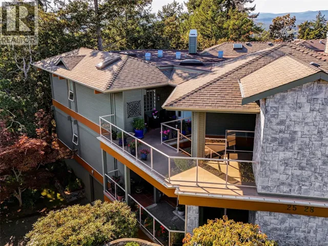 27 4305 Maltwood Lane, Saanich, British Columbia V8X5G9