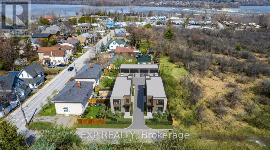 2723 ROWATT STREET, Ottawa, Ontario K2B5W4