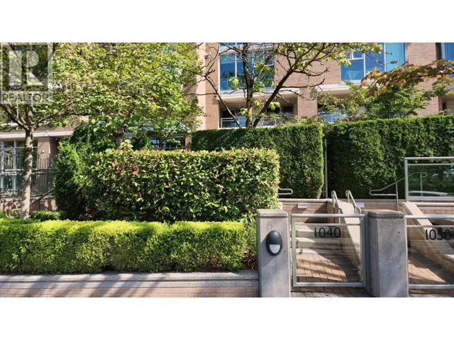 1040 QUEBEC STREET, Vancouver, British Columbia V6A4K8