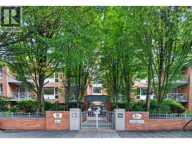 213 5770 OAK STREET, Vancouver, British Columbia V6M4M5