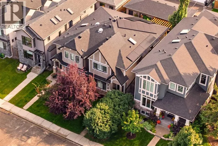 1743 46 Avenue SW, Calgary, Alberta T2T2R6