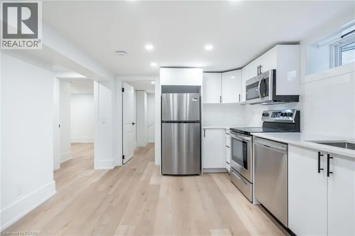 204 BALSAM Avenue S Unit# 1, Hamilton, Ontario L8M3B8