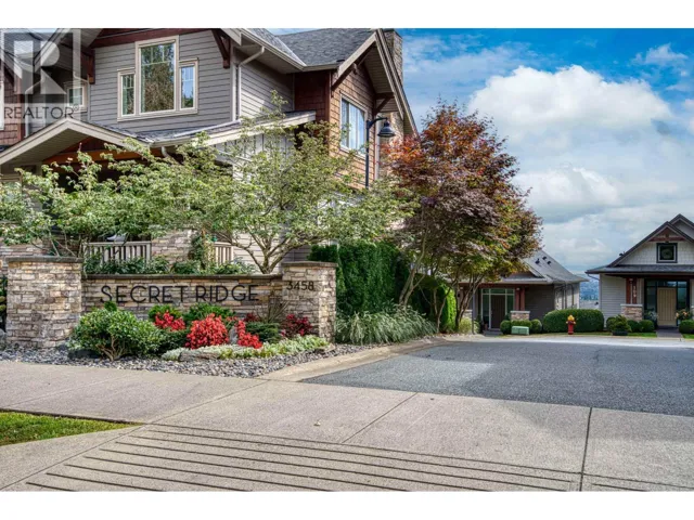 107 3458 BURKE VILLAGE PROMENADE, Coquitlam, British Columbia V3E0J1
