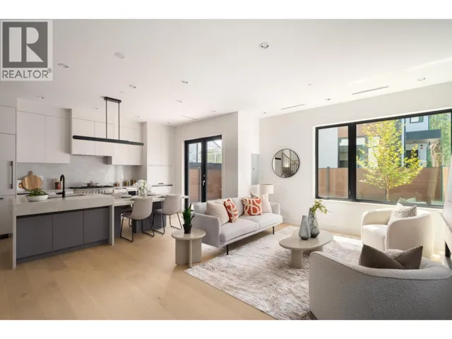 2 1450 E 30TH AVENUE, Vancouver, British Columbia V5N3A2
