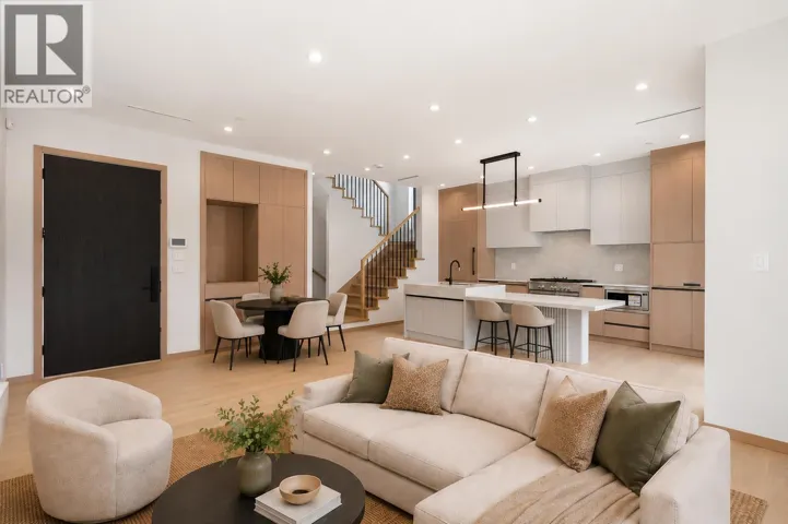 2 1448 E 30TH AVENUE, Vancouver, British Columbia V5N3A2