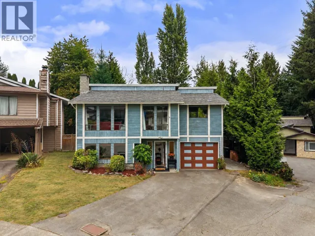 1120 WALLACE COURT, Coquitlam, British Columbia V3C4X4