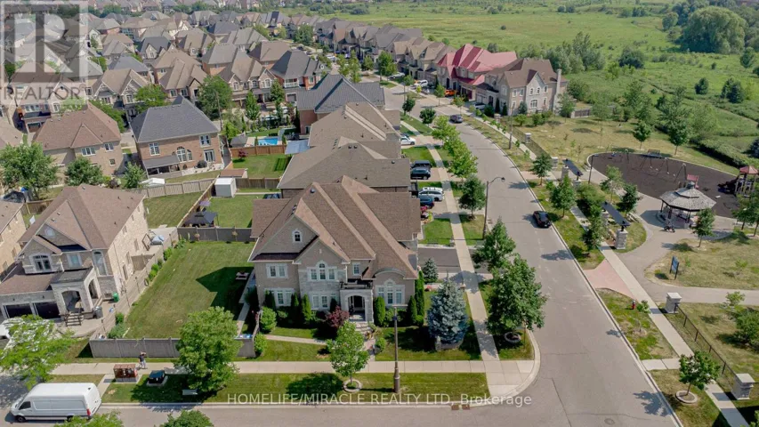 37 DEGREY DRIVE, Brampton (Bram East), Ontario L6P3X5
