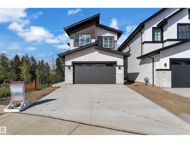 3136 7 Avenue SW SW, Edmonton, Alberta T6X3M4