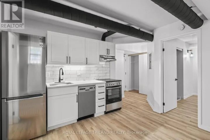 B3 - 330 CLARENCE STREET, London East (East K), Ontario N6A6H6