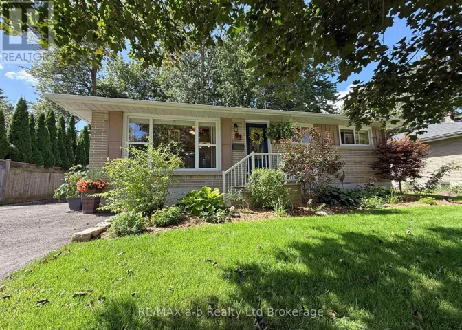 93 NORTH PARK CRESCENT, Woodstock (Woodstock - North), Ontario N4S7M1