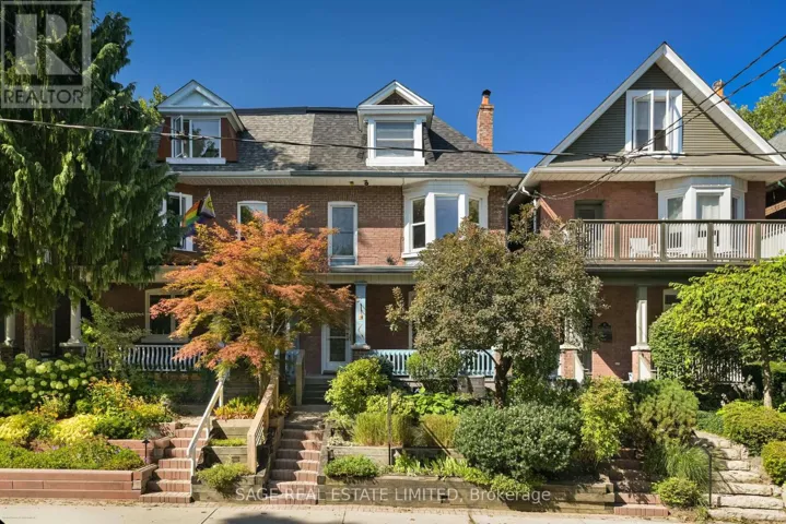 4 DINGWALL AVENUE, Toronto (North Riverdale), Ontario M4K1H1