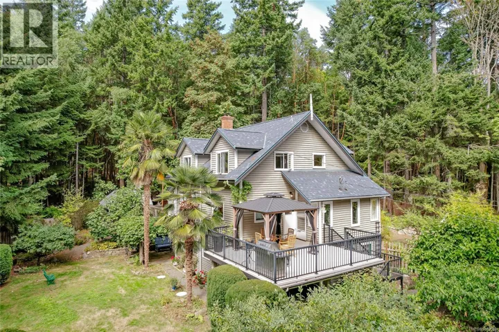 154 High Hill Rd, Salt Spring, British Columbia V8K2N6