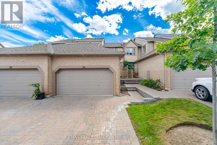 88 - 1725 THE CHASE, Mississauga (Central Erin Mills), Ontario L5M4N3