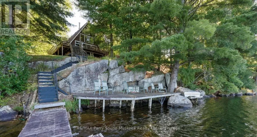 22 MARINE DRIVE, McKellar, Ontario P2A0B4