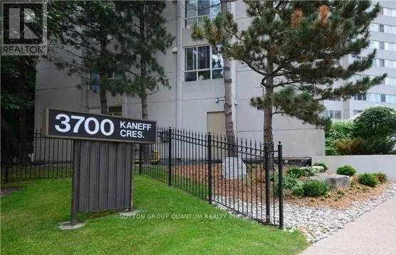 808 - 3700 KANEFF CRESCENT, Mississauga (Mississauga Valleys), Ontario L5A4B8