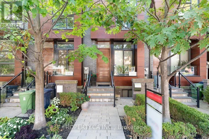 244 MANNING AVENUE, Toronto (Trinity-Bellwoods), Ontario M6J2K7