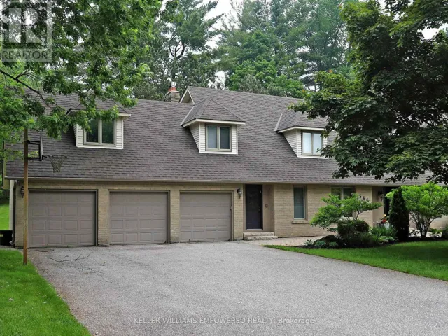 544 WOODLAND ACRES CRESCENT, Vaughan, Ontario L6A1G2