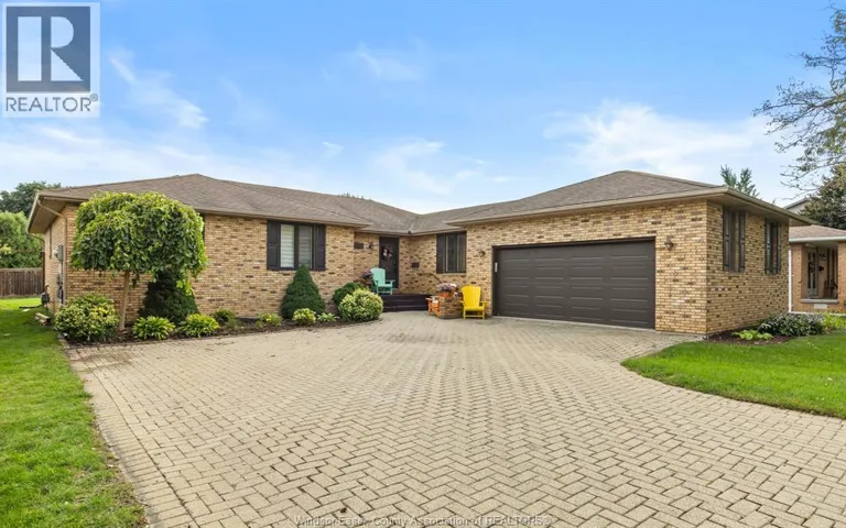 1748 Hebert STREET, Tecumseh, Ontario N8N4G2