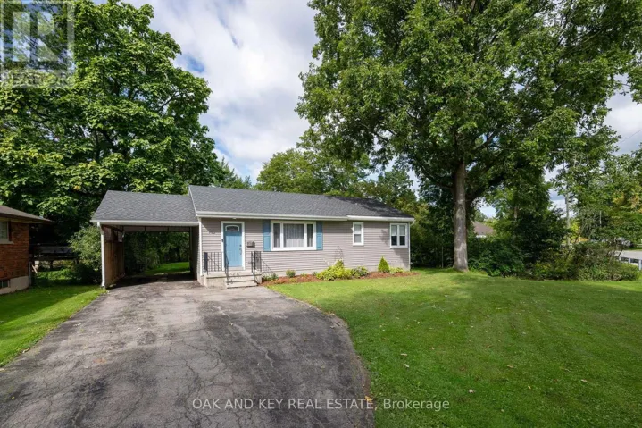 102 CRESCENT AVENUE, Central Elgin (Lynhurst), Ontario N5R0L4