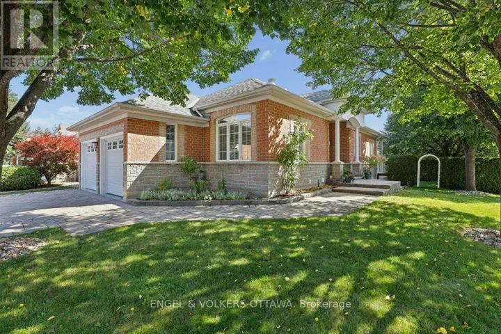 5 GOLDORA PRIVATE, Ottawa, Ontario K2T1K8