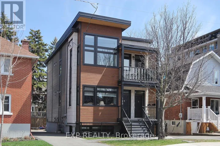 3 - 129 SMIRLE AVENUE, Ottawa, Ontario K1Y0S4